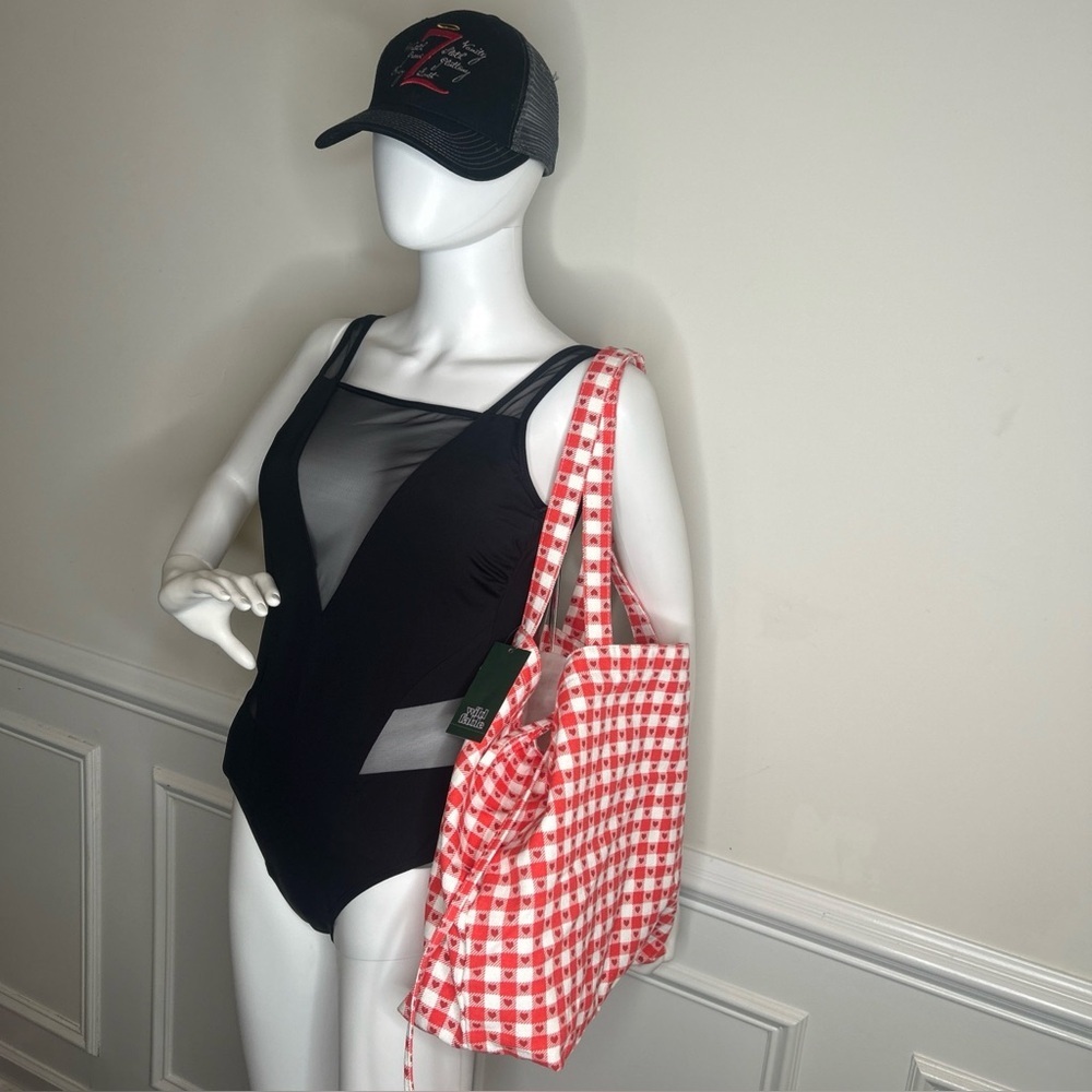 Wild Fable Hearts Carry Bag - Picture 2 of 13